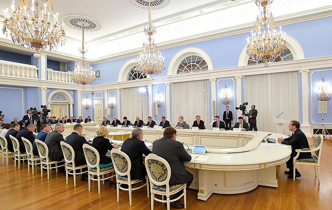 Кабмин выделит 100 млн рублей МСП и социальным НКО на профилактику COVID-19