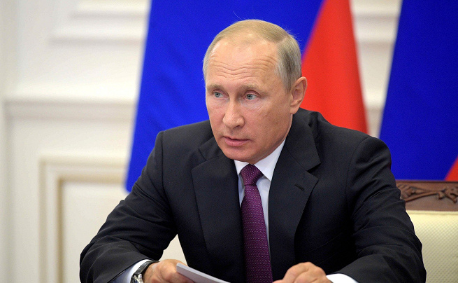 Владимир Путин поручил принять закон о плавающих ставках по кредитам