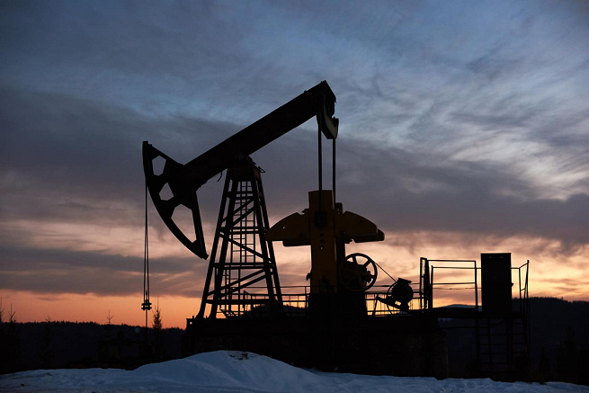 Рубль падает вопреки росту цен на нефть