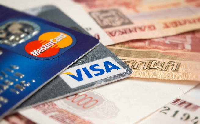 Что выгоднее: кредит или кредитная карта?